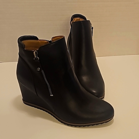 SOUL Naturalizer Haley Wedge Boot 8.5 - Picture 1 of 5